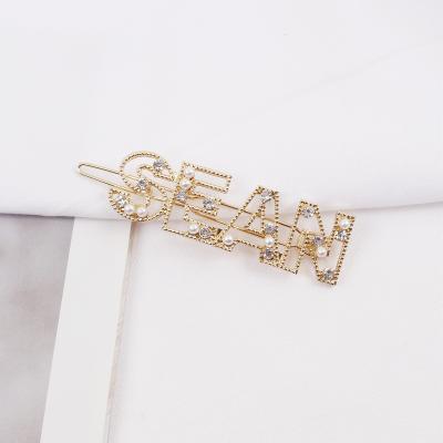 China Korean luxury gold rhinestone girl hairpin fashion pearl letter hair clips English words slipped hair clip set for sale