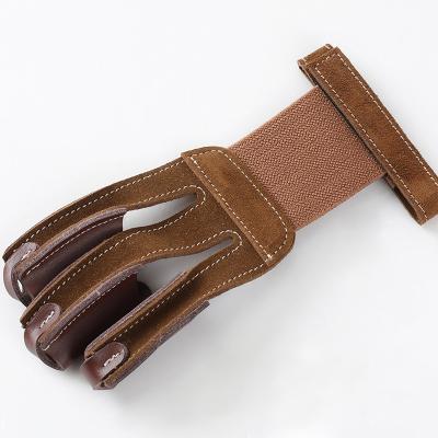 China 3 Finger Archery 3 Finger Cradle 18.5X9cm Wear Resistant Non-Slip Hunting Archery Pad Durable Brown Leather Finger Cradle for sale