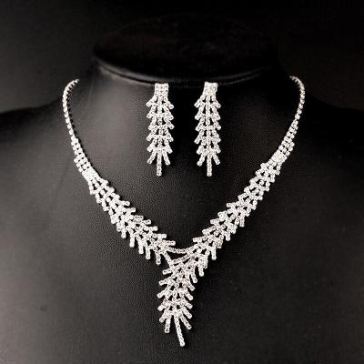 China FASHIONABLE Luxury Crystal Statement Wedding Bridal Necklace Earrings Elegant Jewelry Set Party Fashion Accessories for sale