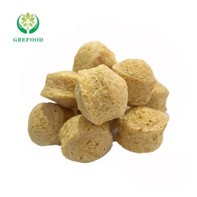 China MUI/HALAL/ISO MEAT PRESERVED MUI/HALAL MEAT Chunks Textured Vegetarian Meat Chunks Fast Delivery TSP Meat Snack Raw Material for sale