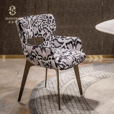 China Stable Italian Sassuolo Robert Cavalli Dining Chair Design Fashion Leopard Dining Chair Restaurant Hotel Customization High End Chairs for sale