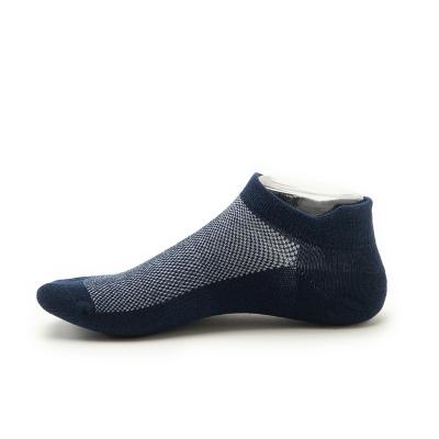 China Breathable Best Price Color Can Be Customized New Type Man Short Socks Fashion Breathable Man Boat Socks for sale