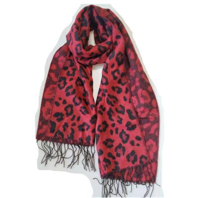 China 2021 hot new acrylic polyester red scarf leopard pattern winter lady scarf for sale