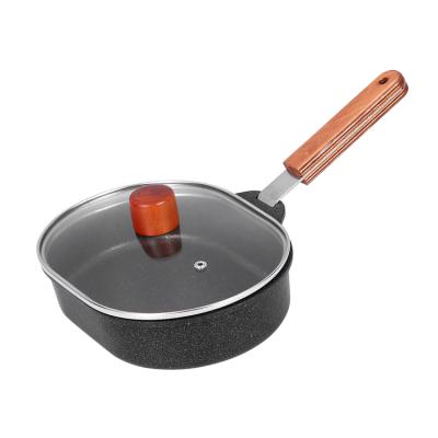 China Hot Selling Sustainable Aluminum Induction Bottom Frying Pan With Wood Handle for sale