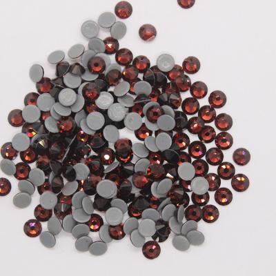 China Factory Wholesale Hot Fix Flatback Rhinestone In Flat Back Crystal Beads Burgundy Color for sale