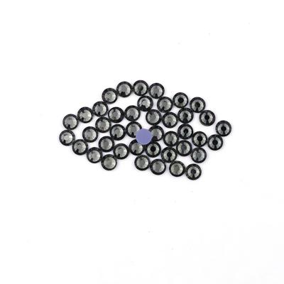 China Hot Flatback factory sale abtop fix rhinestone beads in flat back for decoration for sale