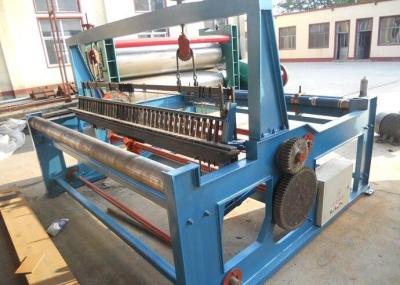 China Multi Functional Crimped Wire Mesh Machine Plain Weave Style Easy Operation for sale