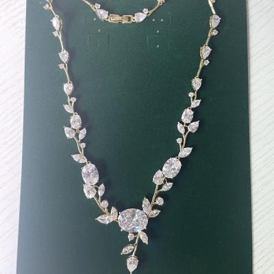 China CLASSIC AAA CZ Stone Bridal Jewelry 14k Gold Wedding Necklaces for sale