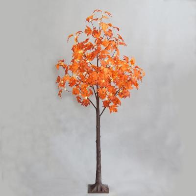 China Outdoor Tree LED Fall Leaf Lit Maple Tree 6FT 96 LED Lights Thanksgiving Christmas Holiday Decor for sale