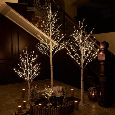 China Battery Supply Supply Christmas Tree Branch Light Outdoor LED Tree Table Lights for sale