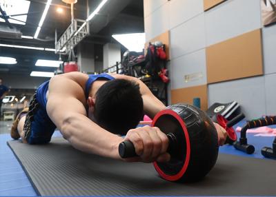 China Customizable Wide-Grip ISO Ab Roller Wheel for Effective Core Exercises for sale