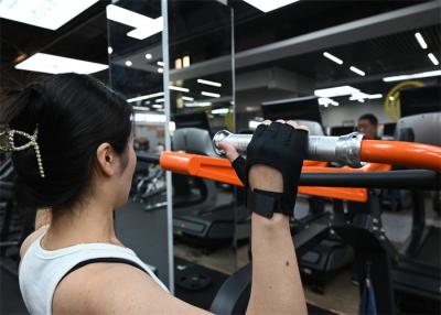 China Fitnesshandschuhe für Frauen Vollhandschutz Gym Handschuhe Schwarz zu verkaufen