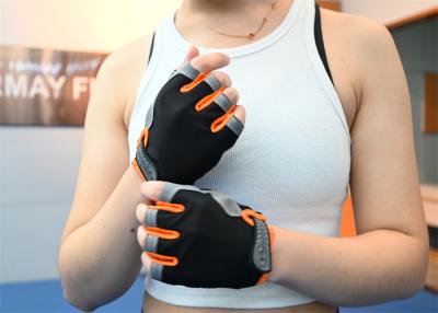 China Black Women's Gym Gloves: Polyester Neoprene, Sizes S, M, L - Ideal for Cycling for sale