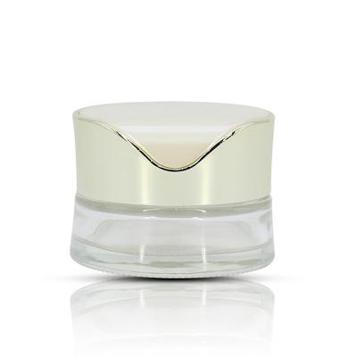 China 100% Brand New Recyclable Material Gold Skin Care Packaging Lid 20g 50g Luxury Cosmetic Glass Jar for sale