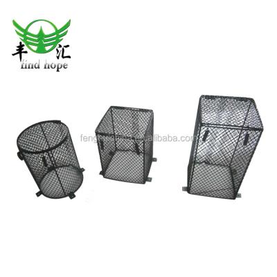 China Iron Reptile Vivarium Light Cage Light Bulb Cage Bulb Guard Spray Cage for sale