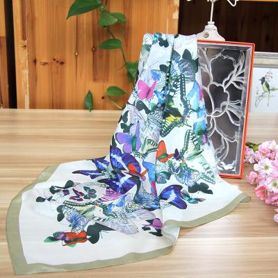 China Breathable 100% Silk Habotai 8mm Digital Printing Silk Scarves For Autumn / Winter for sale