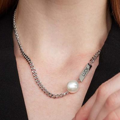 China FASHIONABLE Premium Splicing Clavicle Necklace Luxury Natural Pearl Light Collar Soft Chain For Women Or Gift for sale