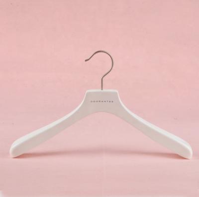 China Wholesale White Custom Logo Hanger Luxury Morden Manufacturer Beech Wood Hanger For Coat for sale