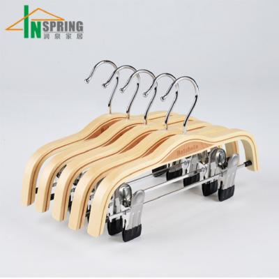 China Flat Shape Inspring MOQ 20 Pieces Hanger For Fabric Laminated Hanger Suit Hanger for sale