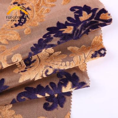 China Anti-static hot sale double color yarn dyed dense garments knitted jacquard velvet fabric in Malaysia for sale