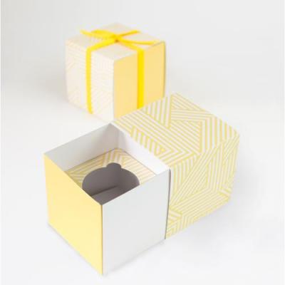 China Eco Friendly Recyclable Fragrance Biodegradable Packaging Square Candles With Ribbon Cover Paper Box for sale