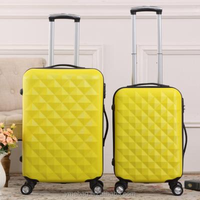 China Universal Sports 4 Wheeled Trolley Case Luggage Set of Business /Holiday/ Travel/School Gifts for Lady for sale