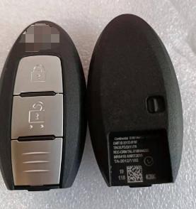 Cina 433Mhz 2 pulsanti 4A Chip S180144102 Smart Key Per Nissan X-Trail Qashqai Pulsar in vendita