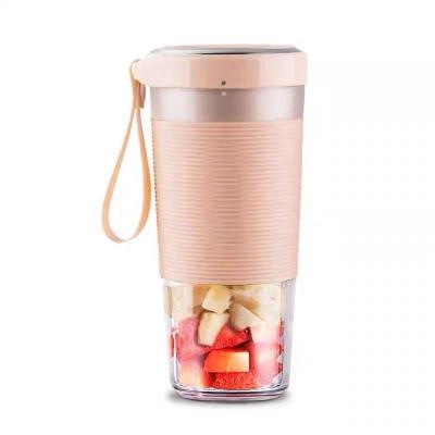 China Electric Rechargeable Portable Wireless Personal Cup Blender Fruit Juicer USB Car Blender Waterproof Smoothie Blender for sale