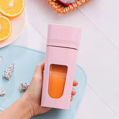 China 2021 Car Portable Electric Fruit Smoothie USB Rechargeable Juice Mini Personal Hand Magnetic Juice Blender for sale