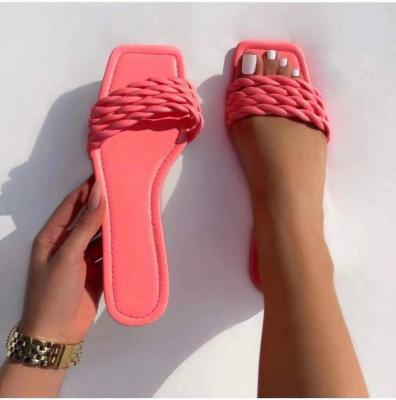 China Fashion trend women's slippers women's slippers rubber sandals women's slides 2021 flat women's sandals slippers women's slippers for sale