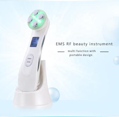 China Pore ​​Shrinking RF Beauty Machines Home Use Portable Radio Frequency RF Facial Skin Tightening Machine for sale