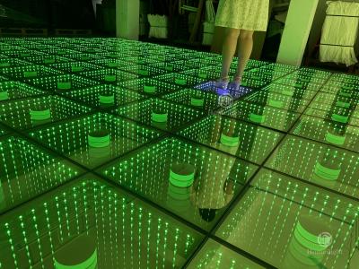 China 3d Mirror Interactive Dance Floor with 600KG Per Square Meter Weight Capacity for sale