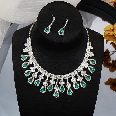 China CLASSIC Sparkle V Shaped Rhinestone Crystal Wedding Earring And Necklace Set for sale