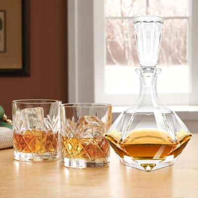 China New Classic/Postmodern Wholesale Single Crystal Whiskey Glass Bottle Whiskey Decanter For Fathers Day Dad Husband Party for sale