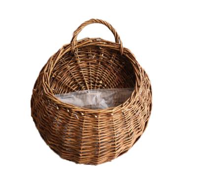 China Garden Storage Brown Rattan Flower Planter Basket Flower Basket Garden Decoration Wall Decor for sale