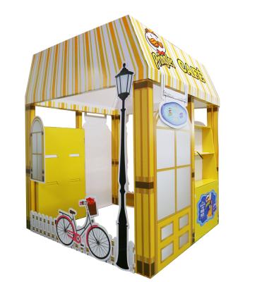 China Supermarket Cardboard Creative Attractive Custom Design Theater Display for sale