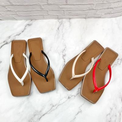 China 2023 Wholesale New Fashion Trend Custom Gross With Flip Flops Slippers Flat Women's Shoes for sale