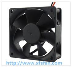 China 70*70*25mm 12V/24V DC Black Plastic Brushless Cooling Fan DC7025 for sale