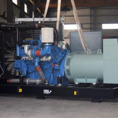 China the 2000kva silent diesel generator set with diesel engine of MTU group AM2000 for sale