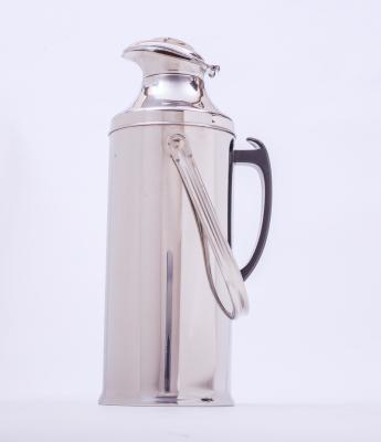 China Sustainable high quality 2 liter stainless steel round bottom thermos with classic design and low price for sale