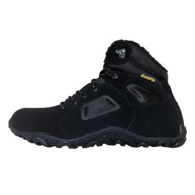 China EVA Customized High Quality Outdoors Men Hiking Shoes Action Trekking Shoes for sale