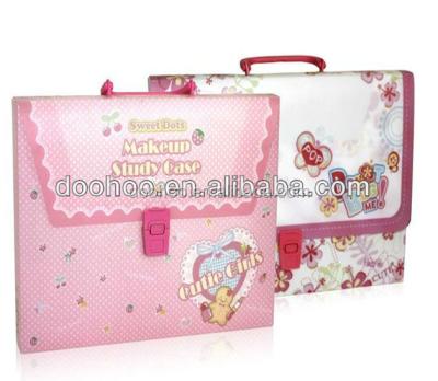 China Customized Hard Cover Plastic File Folder With Handle for sale