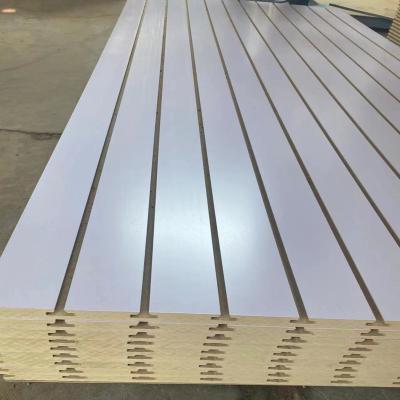 China Modern 18mm Slotted MDF Board Melamine Slotted MDF for sale