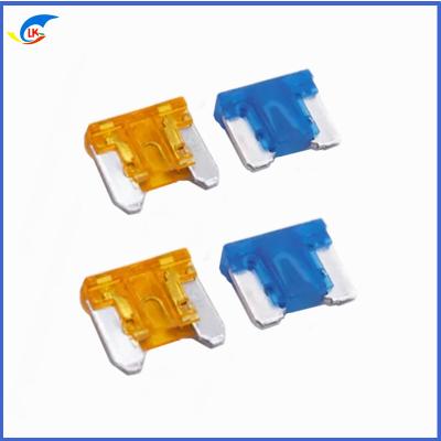 China 32V DC 2A-30 Amp Low Profile Micro Microblade Fuse Plug Te koop