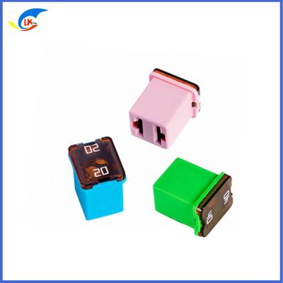 Cina 32V Slow Blow Plug In Tubular Fuse Car Square Fuse Box 20A 25A 30A 40A 50A 60A FLN Fuse per auto in vendita