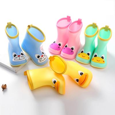 China Lightweight Kid's Cute Animal Cartoon Water Shoes PVC Wide Head Rain Boots For Old Boys And Girls for sale