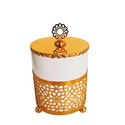 China Gift & Middle Eastern Iron Gold Art Ceramic Combina Arabic Porcelain BottleCreative Style Craft Tradition Mock Sunshine Cakes And Pastries for sale