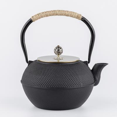 China Sustainable Wholesales Japanese Style Cast Iron Teapot Black Color Water Kettle With Stainless Steel Infuser for sale