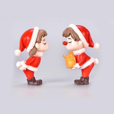 China Festival factory supply stock love kiss doll couples boy and girl gift red craft decoration Christmas plastic miniature figurine for sale