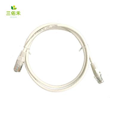 Cina Cavo di Ethernet placcato oro RJ45 del gatto 8 della spina di IATF con l'anello del magnete in vendita